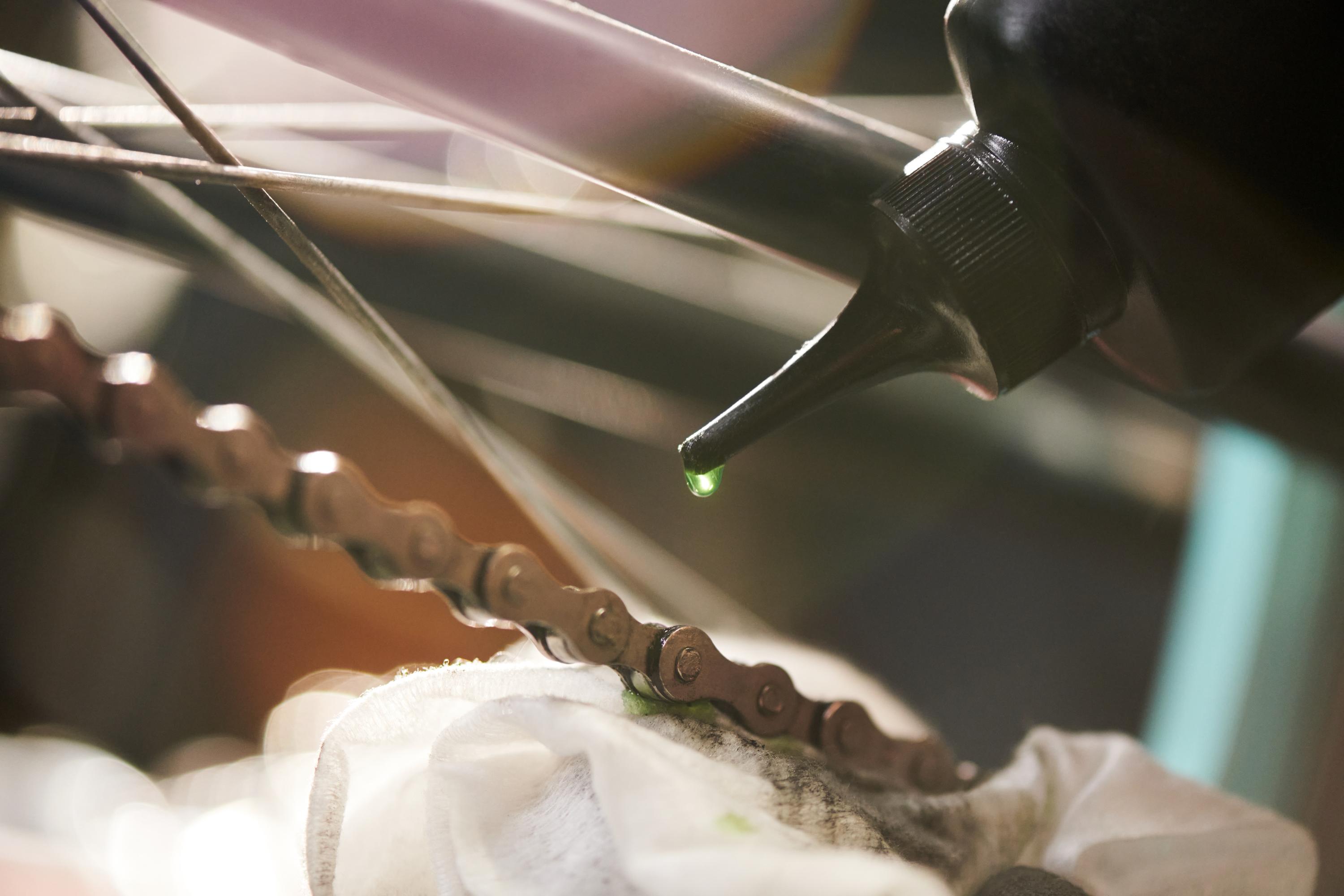 Bye, Squeak. Hi, Speed: Your Guide to Bike Chain Lube